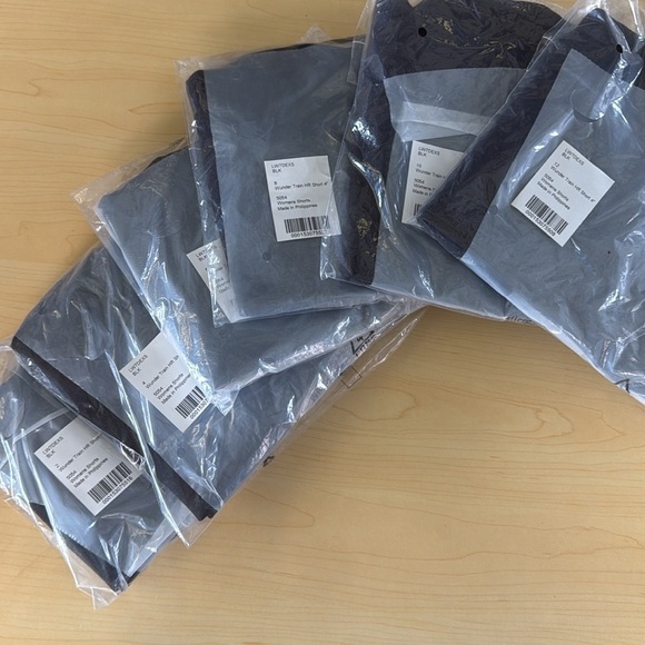 Wunder Train High Rise Short 4” - Black - Picture 6 of 6